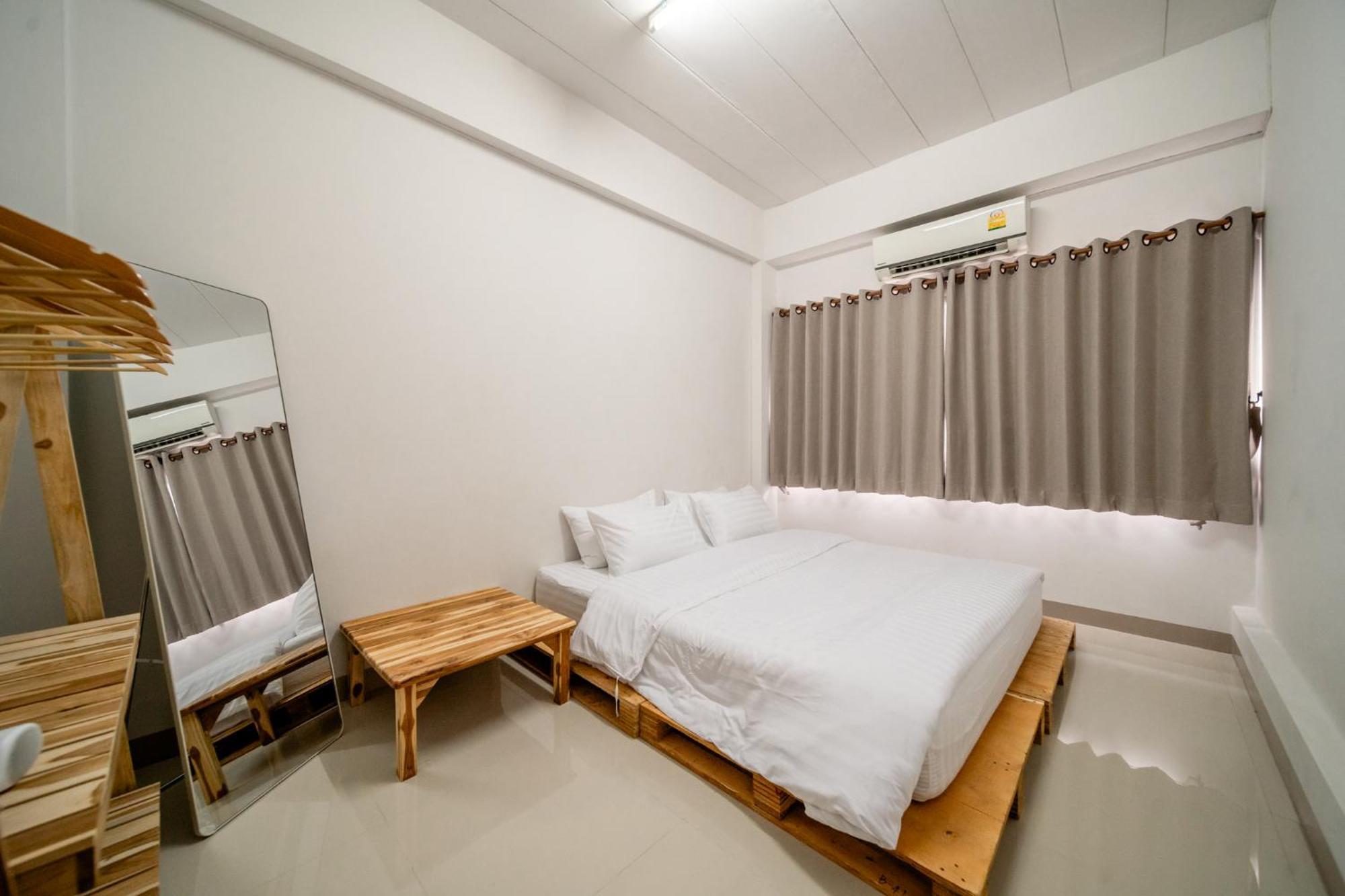 Socialer Coliving & Coworking Space Chiang Mai Exterior foto